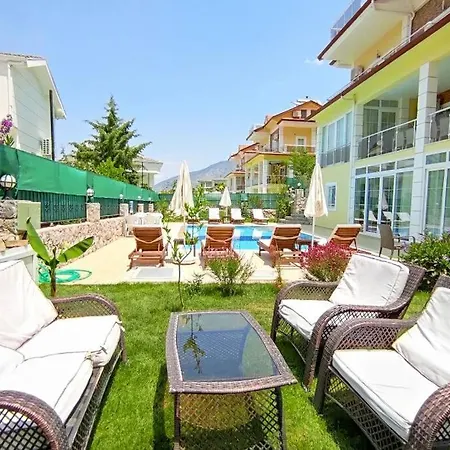 빌라 Villa Sunny Hills Oludeniz 6 Bedrooms Private Pool Villa *