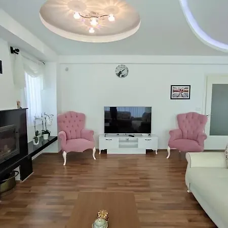 别墅 Villa Sunny Hills Oludeniz 6 Bedrooms Private Pool Villa