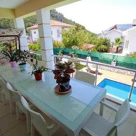 别墅 Villa Sunny Hills Oludeniz 6 Bedrooms Private Pool Villa *